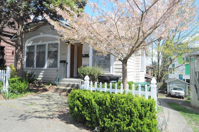 Building Photo - 5028 9th Ave NE