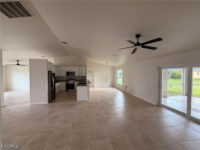 Photo - 403 SW 30th Ave