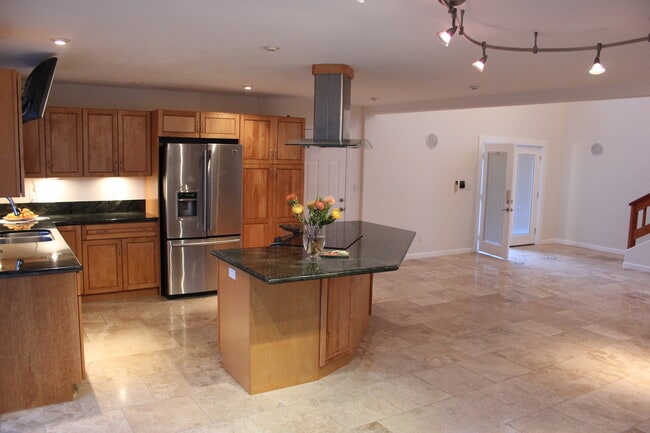 Photo - Part of a 2-unit CPR. 4 bedroom 3.5 bath with attached garage. Approx 1961 sf