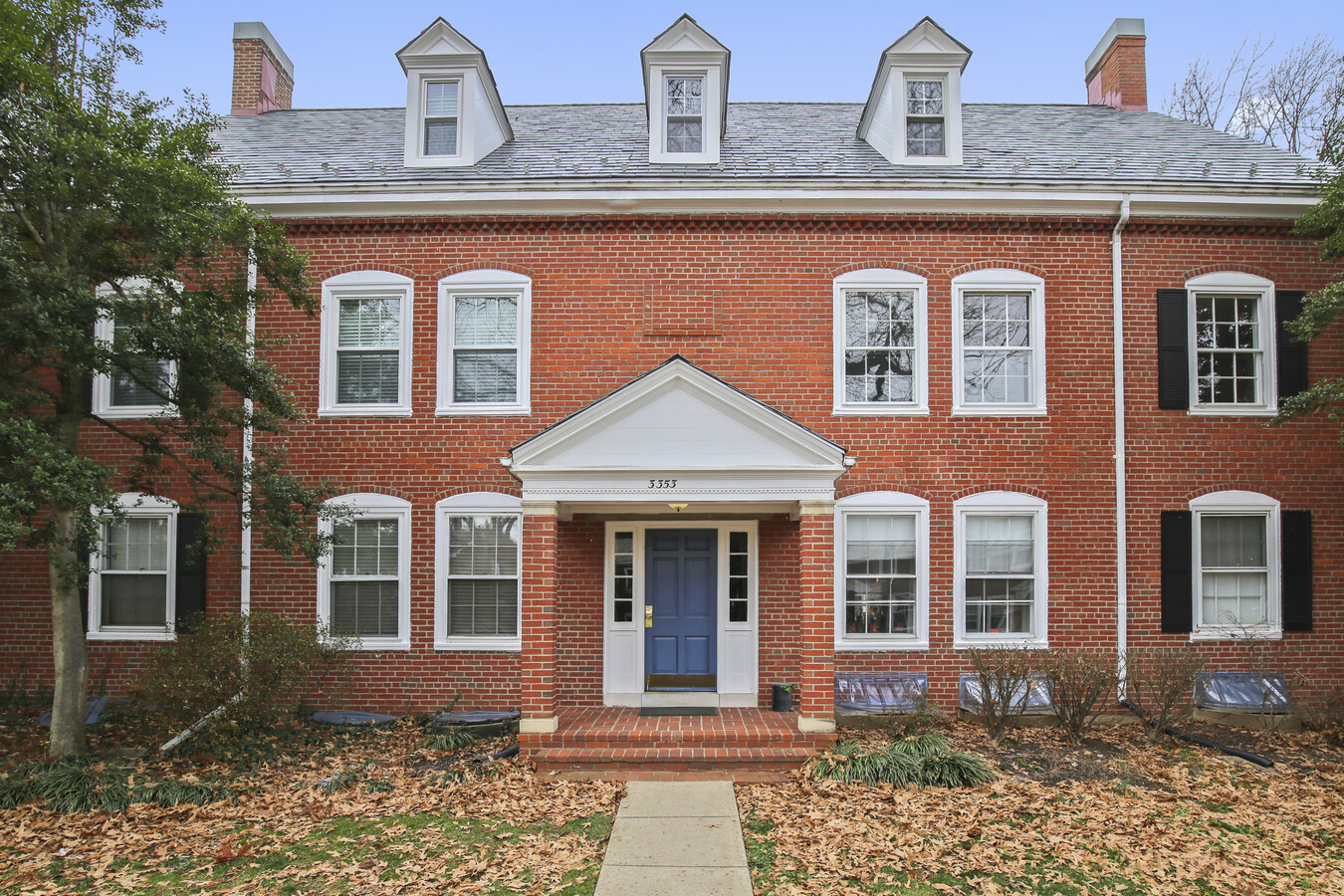 Welcome to Fairlington Meadows! - 3353 S Stafford St Condo