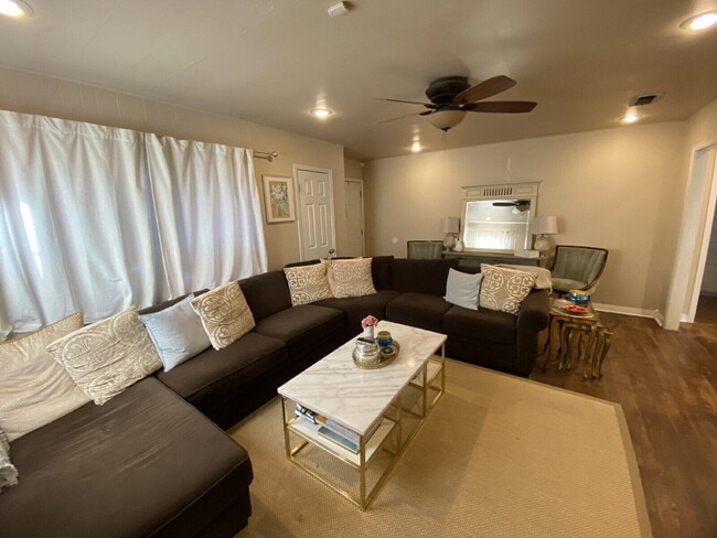 Photo - 2621 27th St