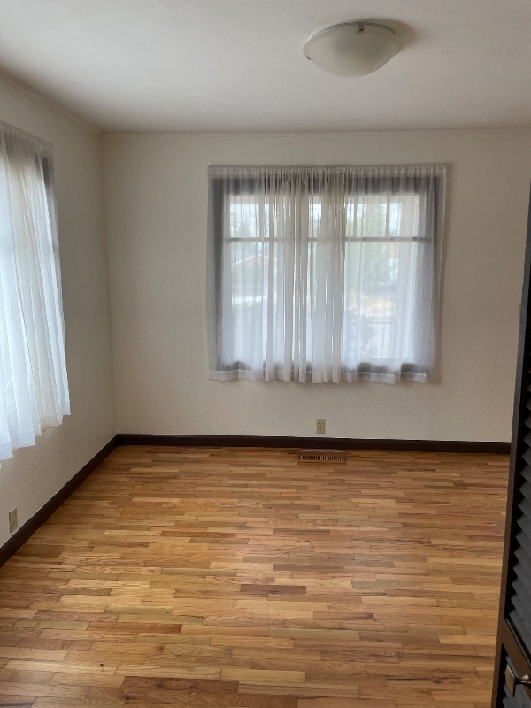 Photo - 38850 Pleasant St