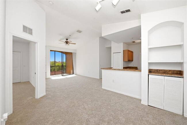 Photo - 6169 Metrowest Blvd Unit 305