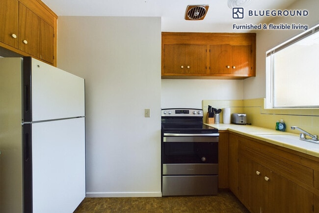 822 Kipling St Unit SI FL2-ID1638