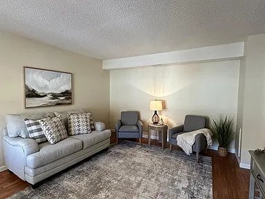 Photo - 2503 E Lakeview Dr