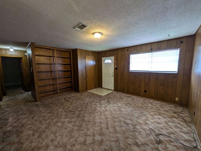 Photo - 2947 Ruby Dr