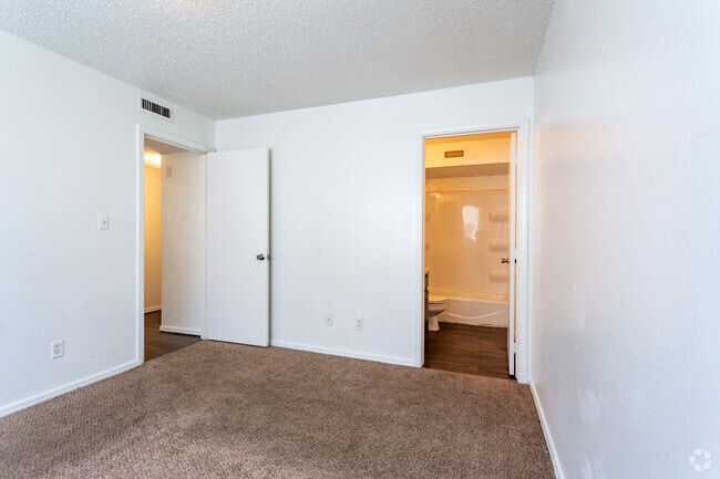 Sandpiper Apartments