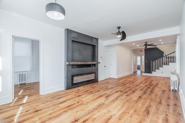 Building Photo - 324 Stegman Pkwy