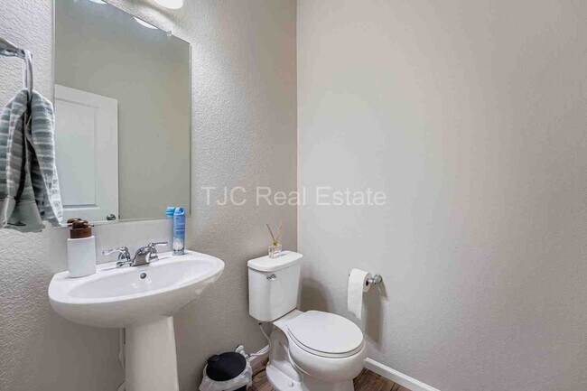 Photo - 21207 E 59th Pl