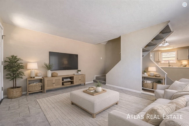 Building Photo - 5828 S Pearl St