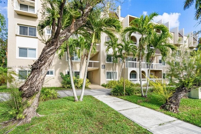 Building Photo - 7825 Camino Real Unit J-111