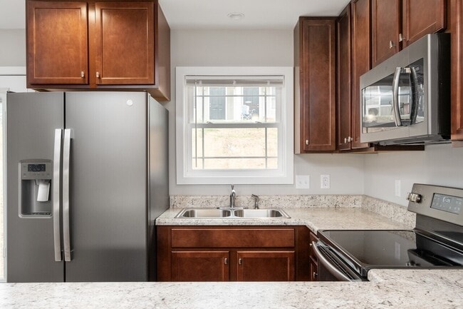 Photo - Staunton Apartments 301-314