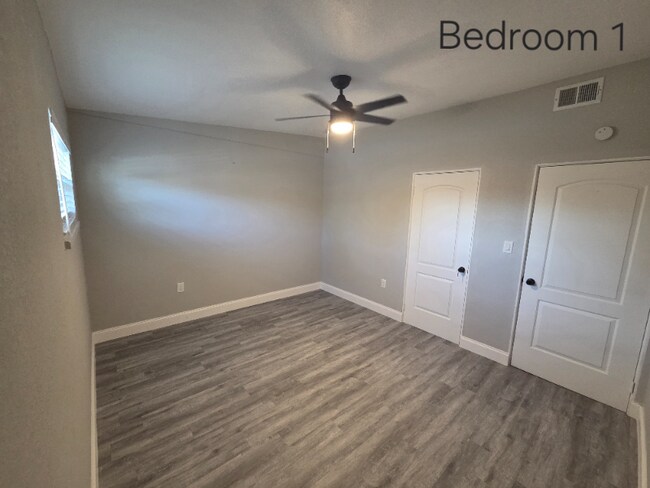 Photo - 2410 11th St