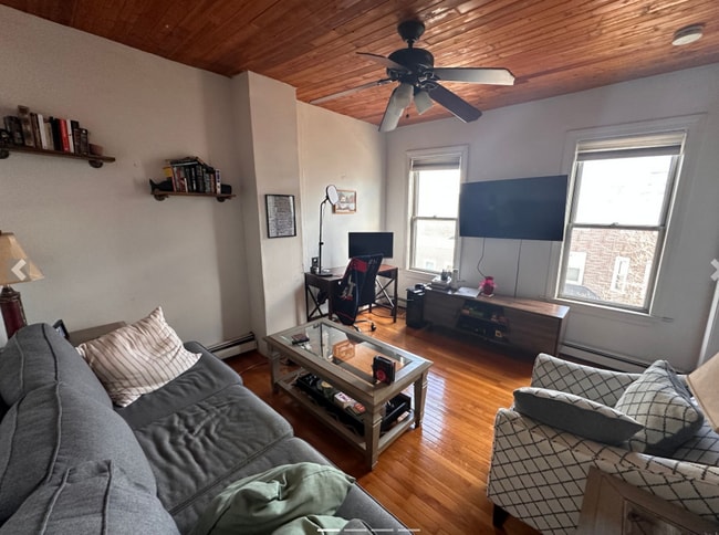 Building Photo - 62 I St Unit 2