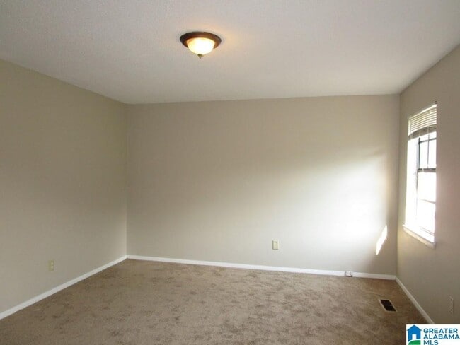 Photo - 2BR/1BA in Quiet Spring Lake Neighborhood