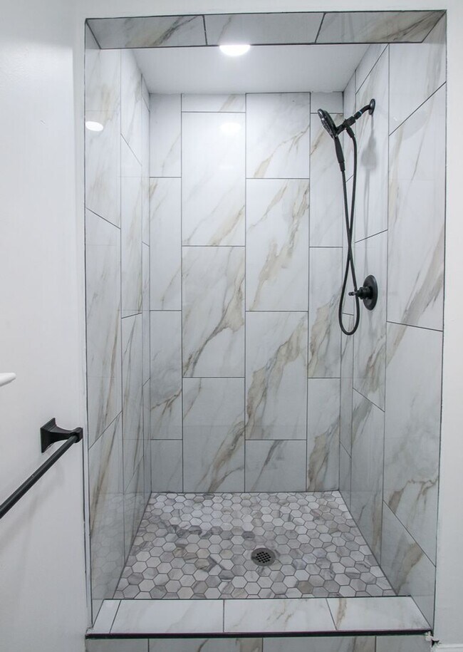 Photo - Spacious 4 Bedroom, 2.5 Bath Home in Savan...