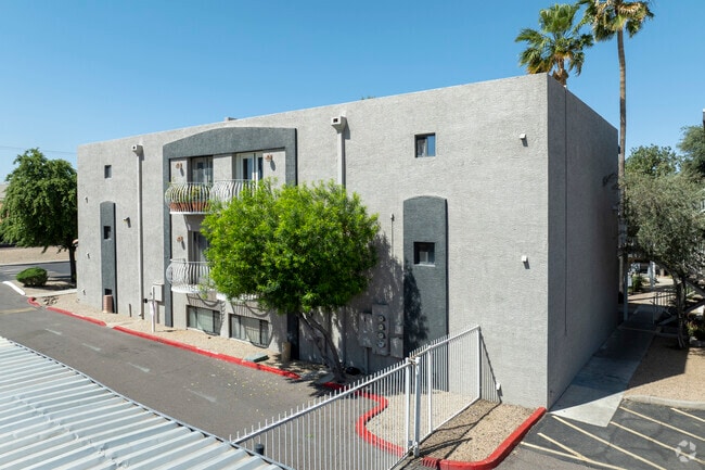 Photo - Centre Pointe Apartments