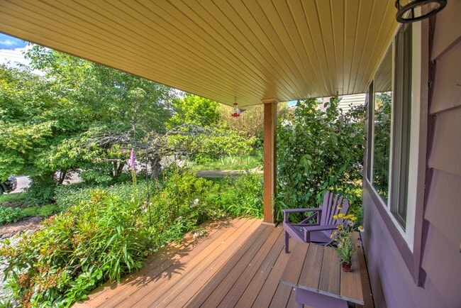 Photo - 1636 Conger Ave NW