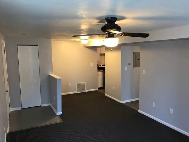 Photo - 5857 Curry Rd Unidad 3