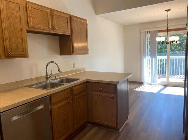Photo - 8551 Xenium Ln N