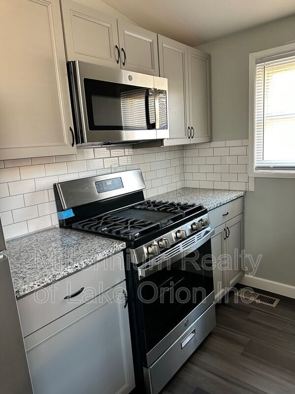 Photo - 1173 Dudley Ave