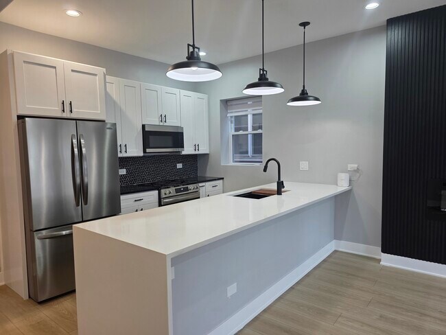 Photo - 6649 S Woodlawn Ave