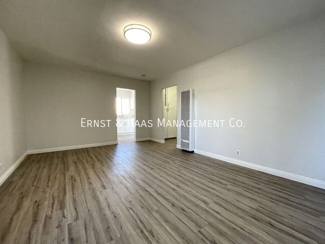 Amazing 1 Bedroom Apartment in Long Beach! - Amazing 1 Bedroom Apartment in Long Beach!