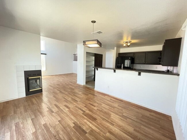 Photo - Beautiful 3 bed 2.5 bathroom home