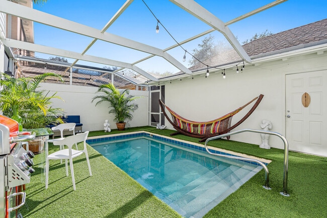 116 Caravelle Dr