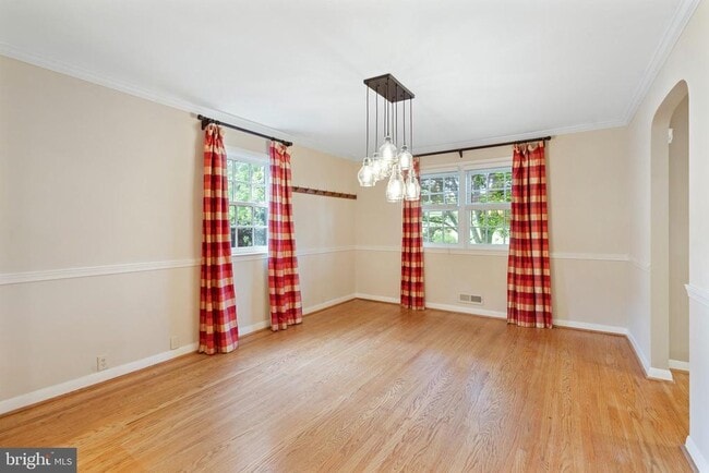 Photo - 120 Walker Rd