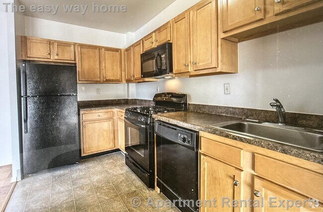 Building Photo - 205-225 Walden St Unit 1FL Rental