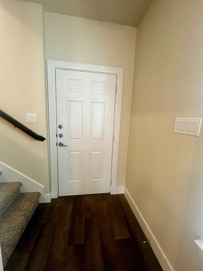 Photo - Fabulous Townhome Located minutes to Gruene and Downtown New Braunfels!