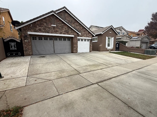 Building Photo - 1168 Manchester Way