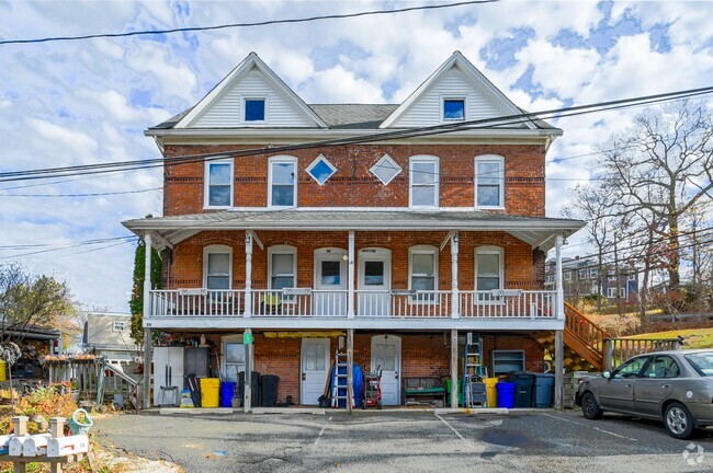 Building Photo - 14 Hillside Ave Unit 3B Rental