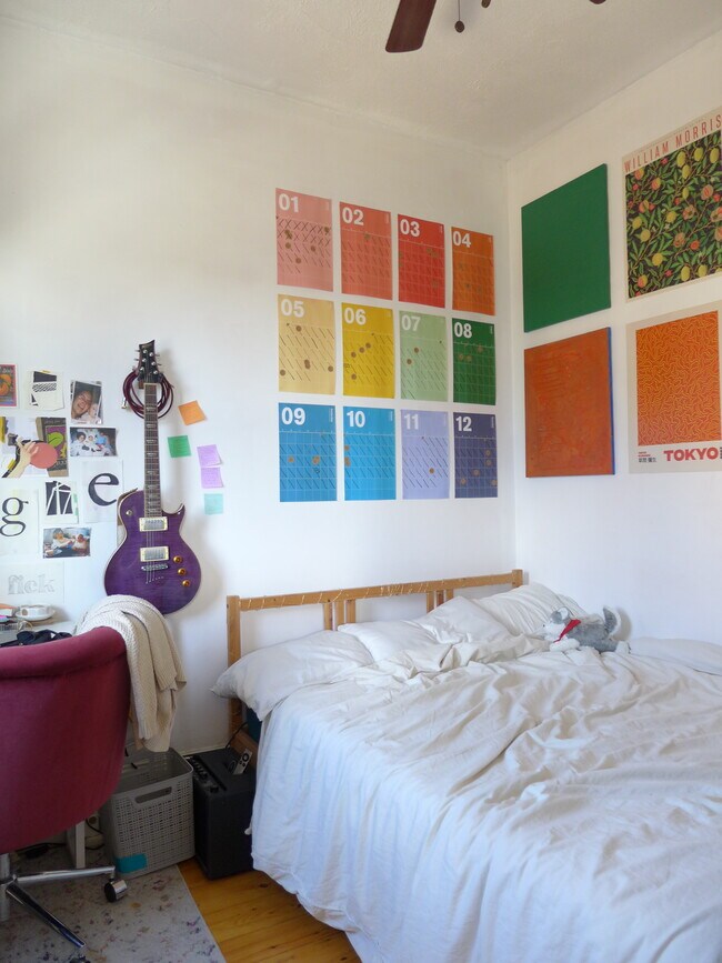 Photo - 830 Parker St