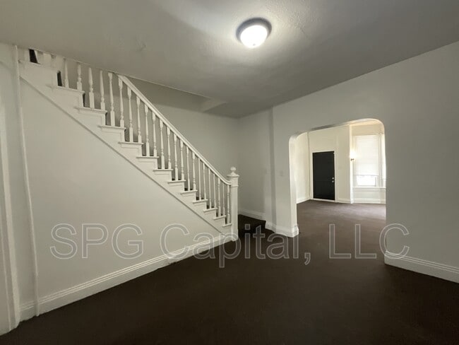 Photo - 709 W Princess St