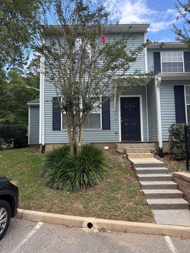 Building Photo - 799 Timberwood Cir E Rental