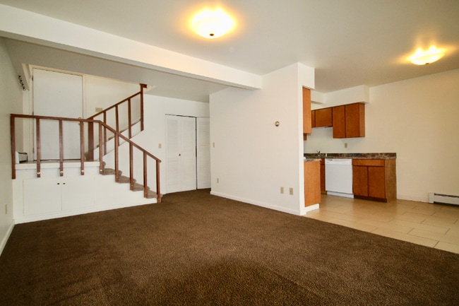 Photo - 705 S 16th Ave