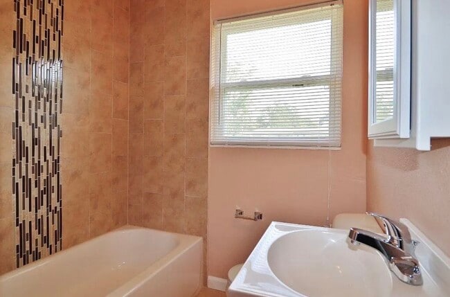 Photo - 8080 Jacques Dr