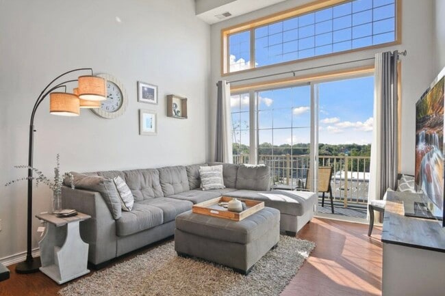Photo - 3310 Nicollet Ave Unit 403