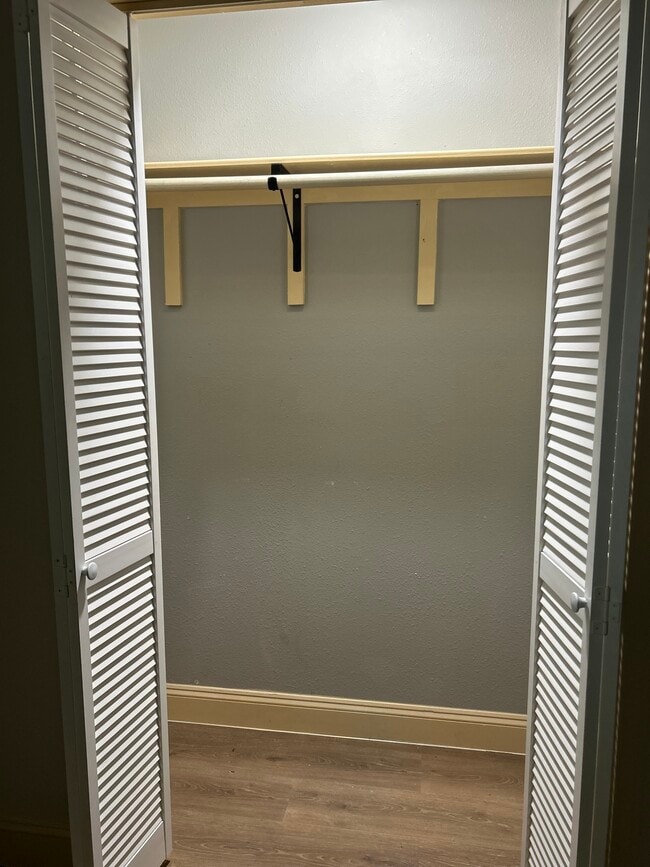 Photo - 5767 Belcrest St