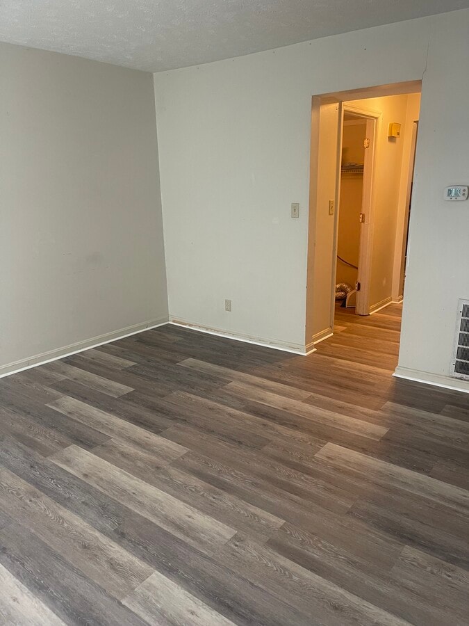 Photo - 6209 Tindal St