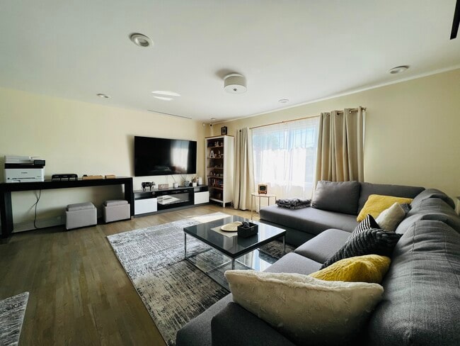 Photo - 66 Smith St Unit House