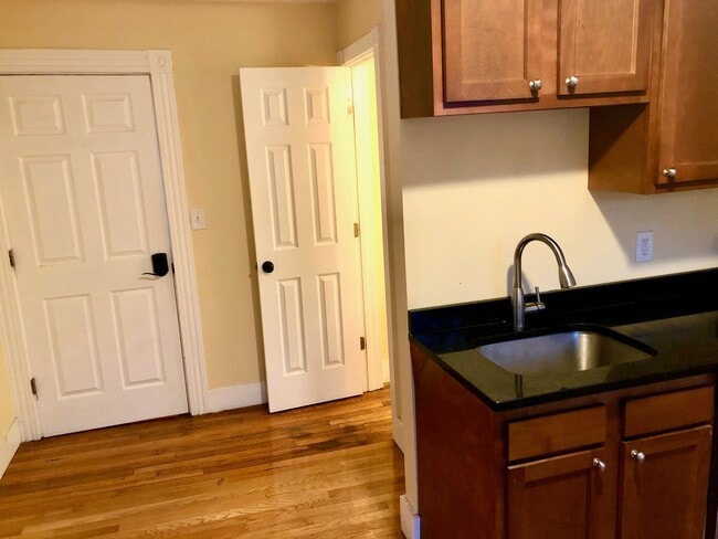 Photo - 5-7 Blake St Unit 5