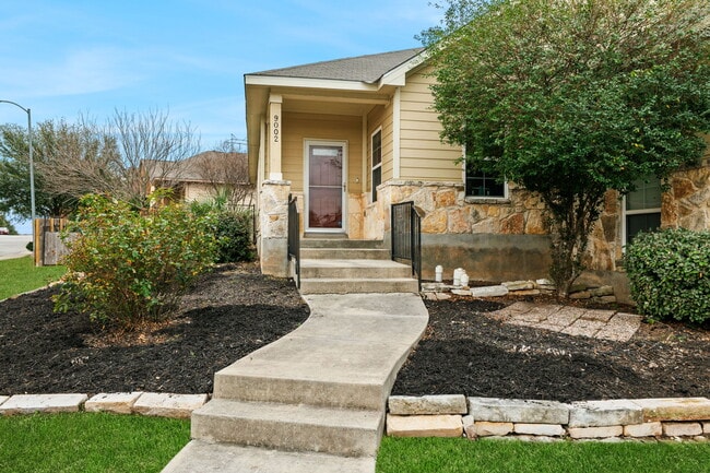 Photo - 9002 Summit Lk