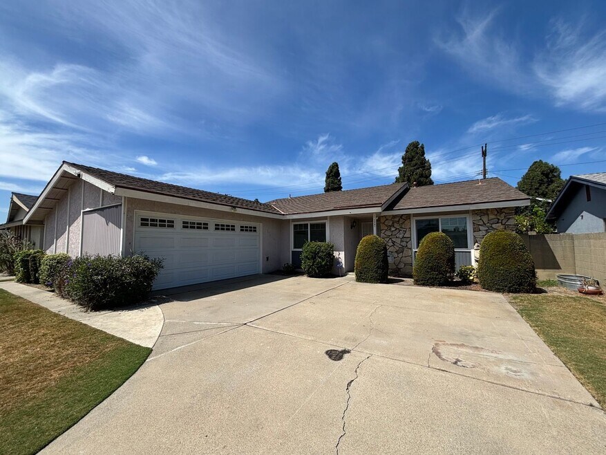 12281 Casper St