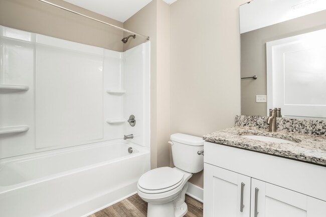 Photo - 303 Linwood St Unidad 301