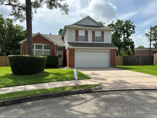 Building Photo - 14202 Misty Knoll Ct