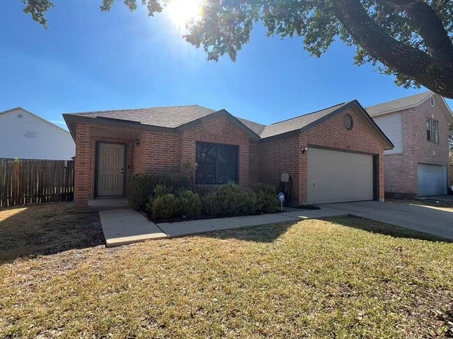 Photo - 905 Justeford Dr