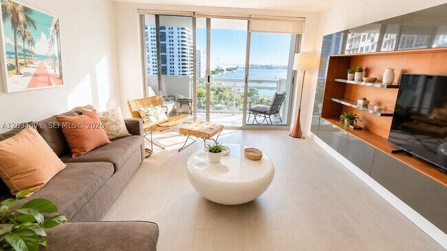 Building Photo - 1500 Bay Dr E Unit 1028S